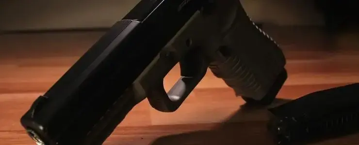 Melhores armas de fogo da Beretta: tradição, precisão e tecnologia que atravessam séculos 27 pistola banner